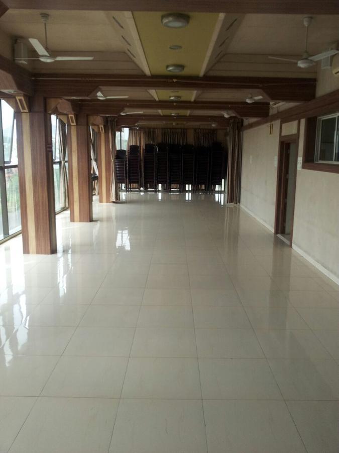 Sarang Lodging&Boarding Villa Satara Luaran gambar
