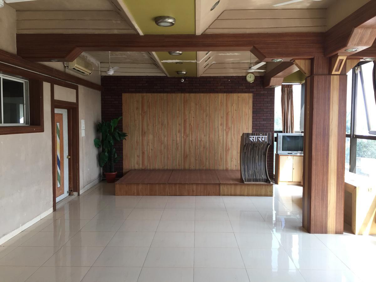 Sarang Lodging&Boarding Villa Satara Luaran gambar