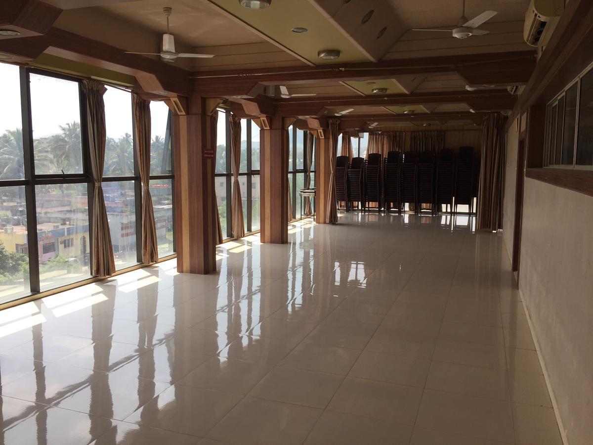 Sarang Lodging&Boarding Villa Satara Luaran gambar